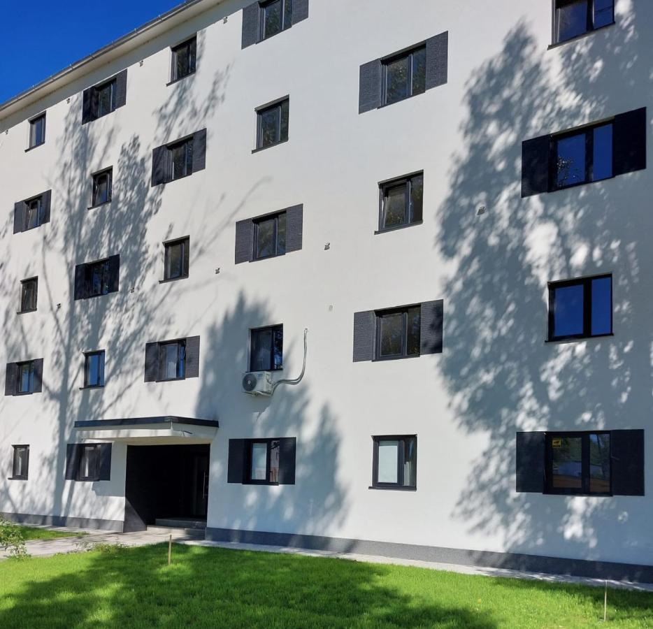 Apartmán Apartalux Oradea Exteriér fotografie