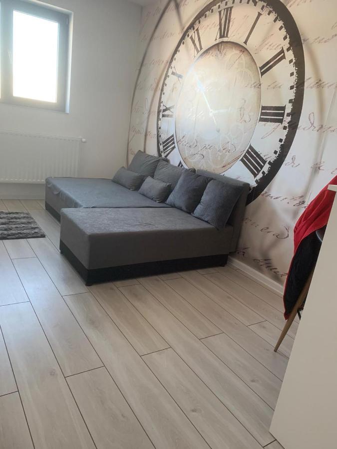 Apartmán Apartalux Oradea Exteriér fotografie